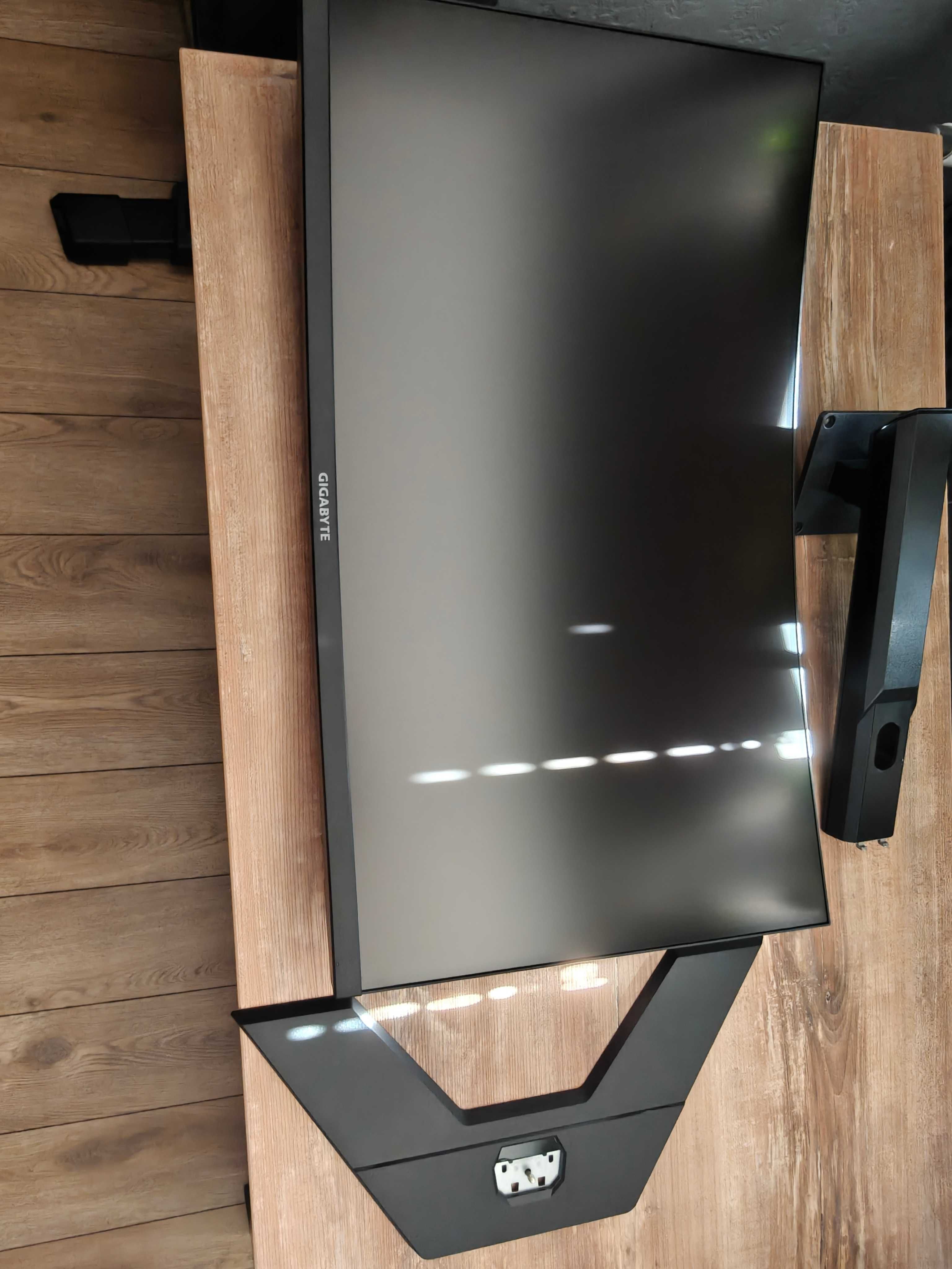 Gigabyte G32QC-EK 32-calowy monitor do gier 2560X1440 VA 2K czarny