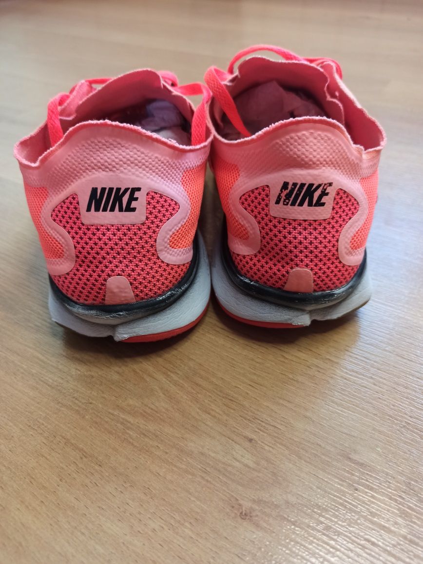 Кросівки NIKE AIR Zoom Fit Agility 2