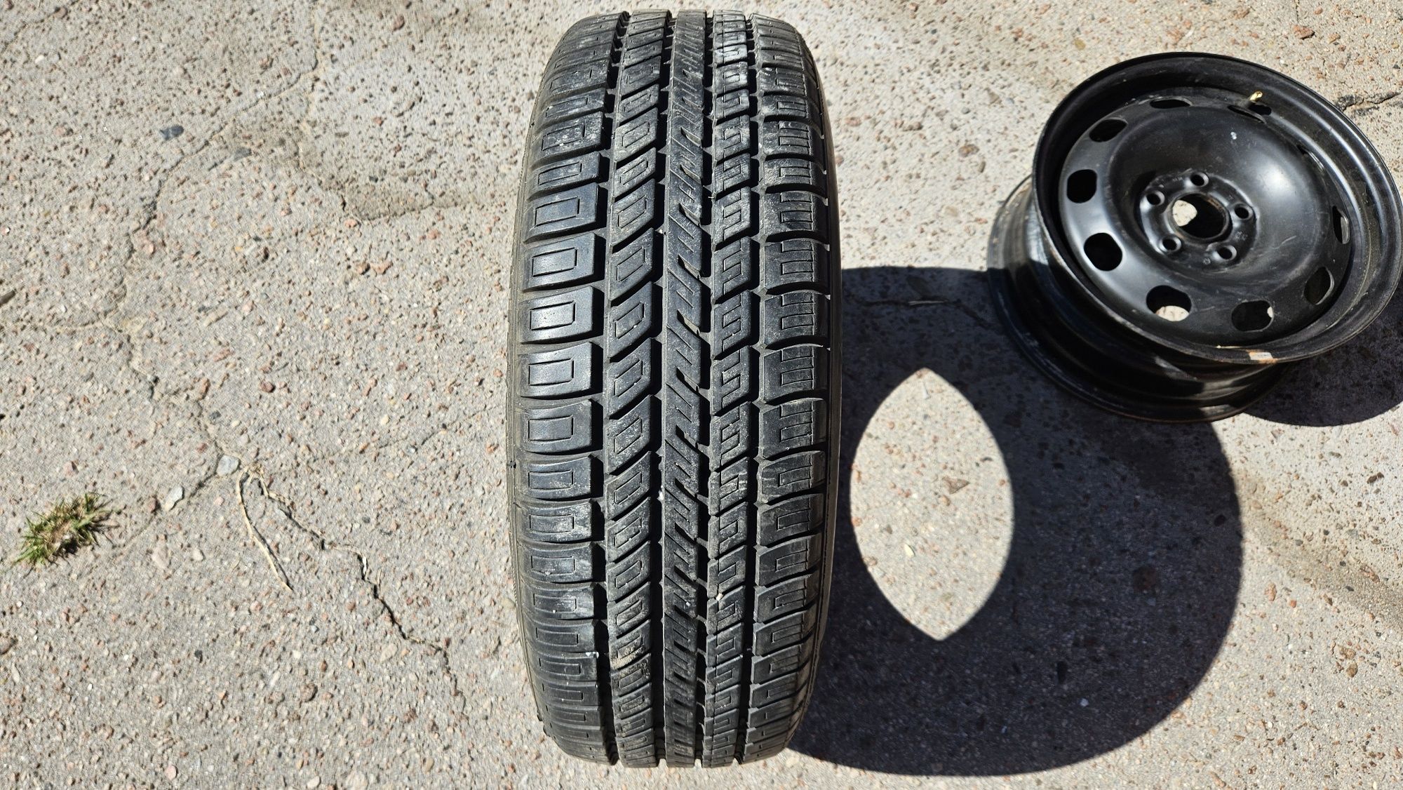 185/65R14 Michelin Energy XT2, одна