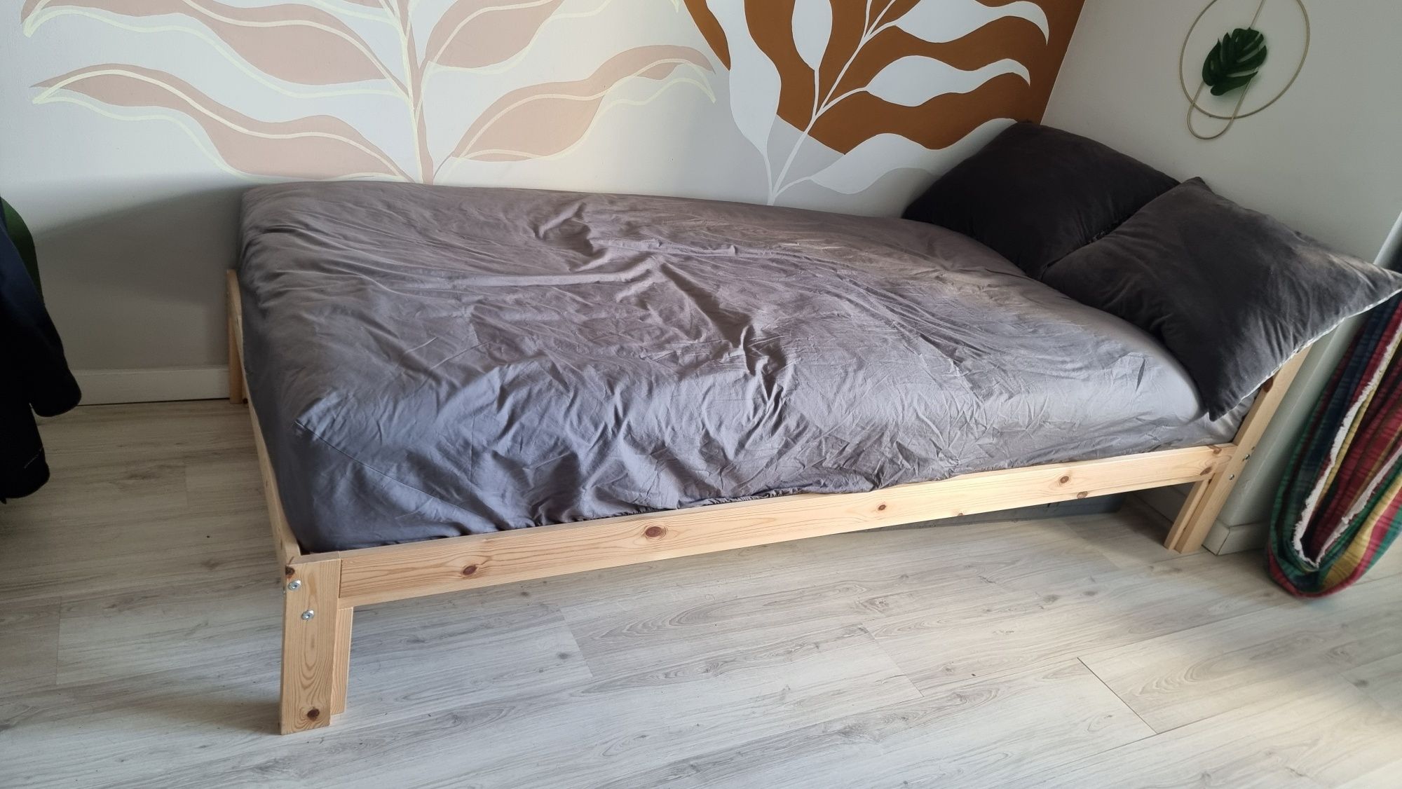 Cama (+ colchão) solteiro ikea