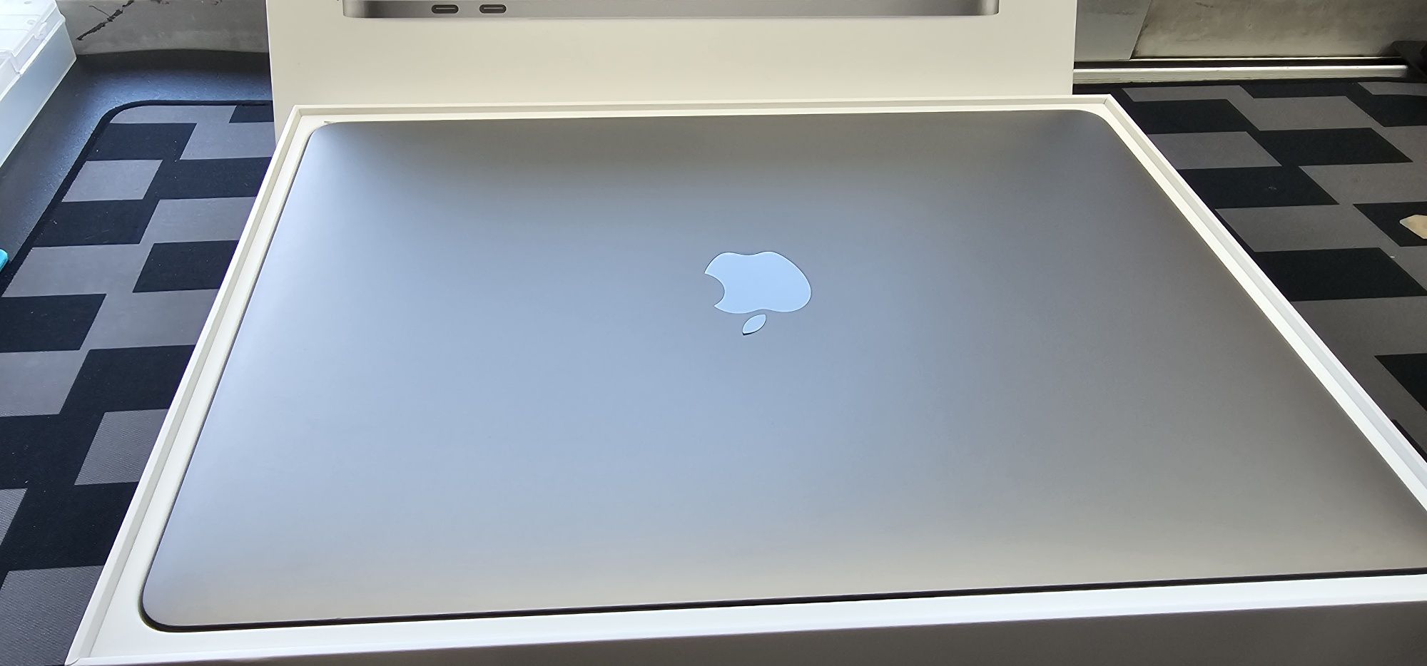 Macbook Pro 13'' | M1 | 8GB | 512GB SSD|2021 |A2338