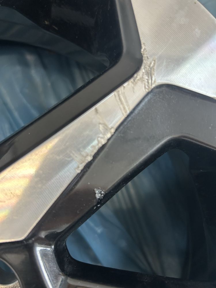 381 Felgi Aluminiowe ORYGINAŁ Toyota R 15 4x100