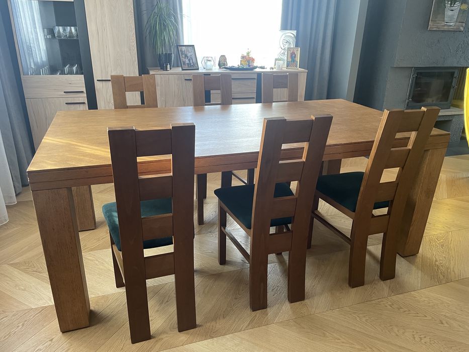 Stół plus 6 krzeseł