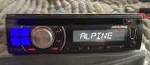 Автомагнитолла Alpine CDE-100EUB с usb