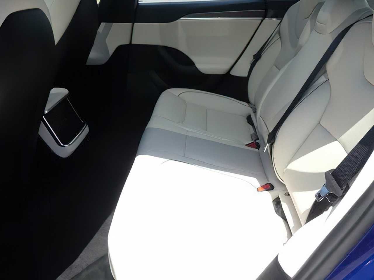 Tesla Model S Plaid 2023