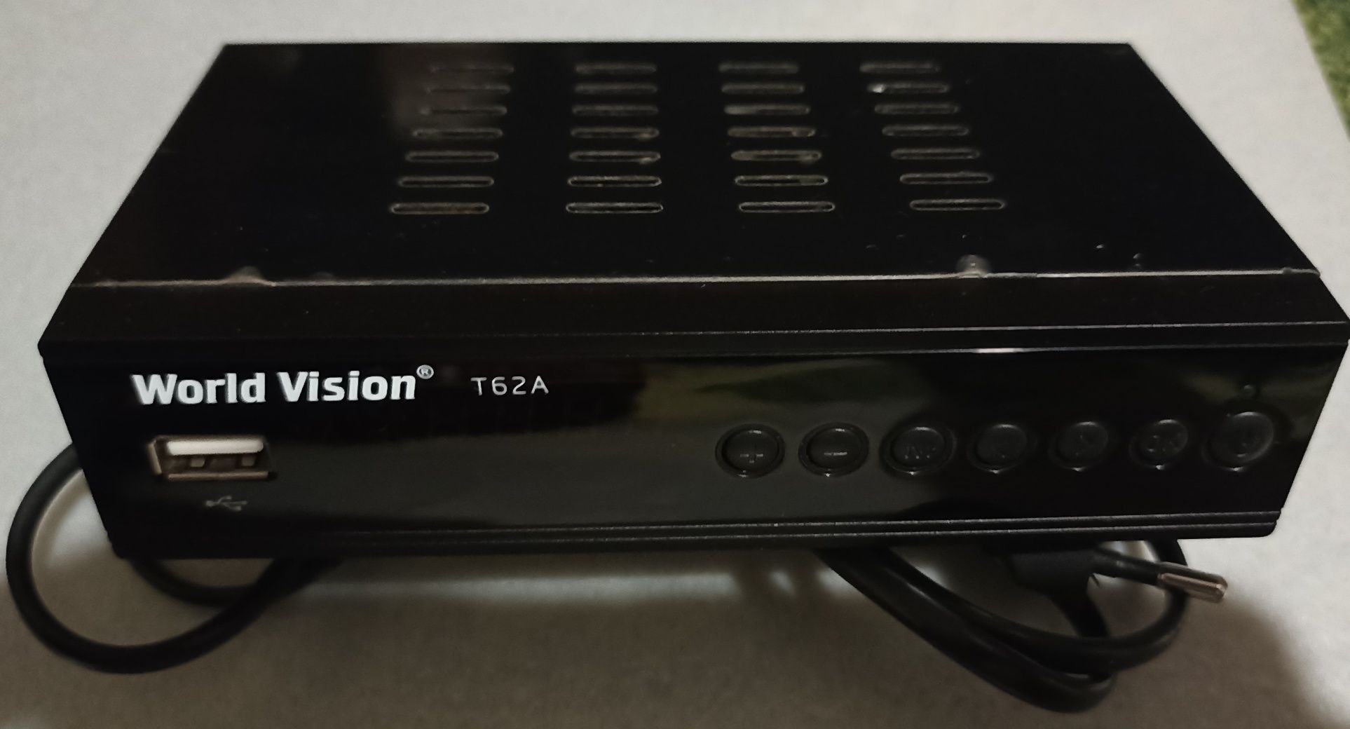 Т2-тюнер - World Vision T62A + IPTV + программируемый пульт