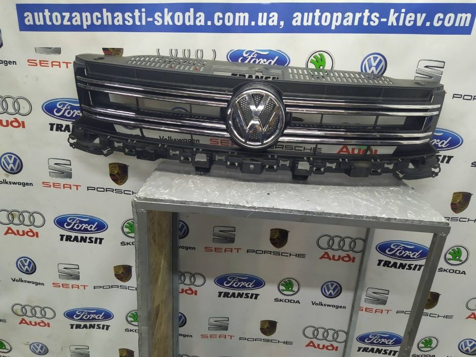 Решетка touareg nf tiguan CC skoda a5 a7 passat b7 b8