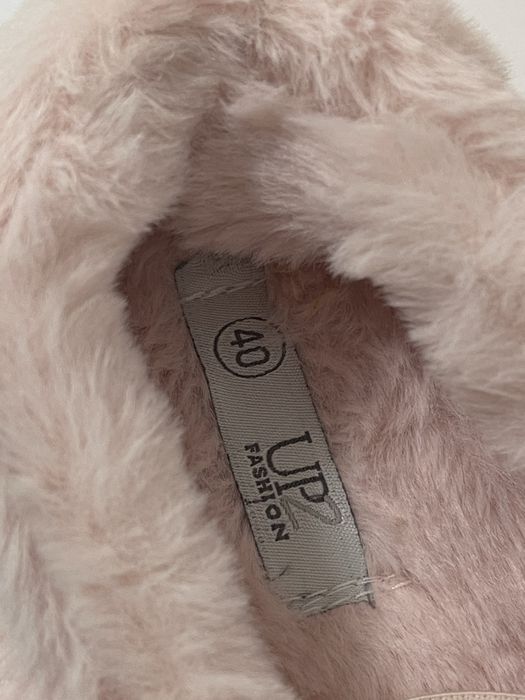 Кімнатні тапочки рожеві 39-40 розмір .