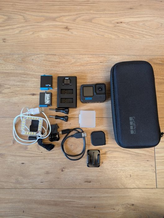 Kamera GoPro 10 black plus dodatki