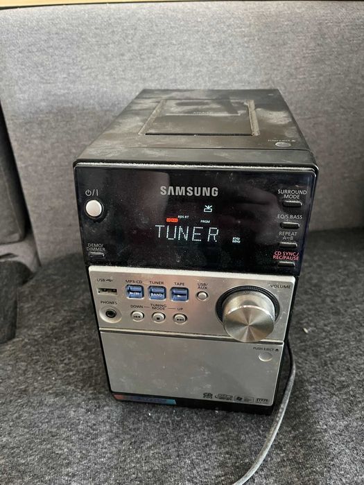 Wieża CD odtwarzacz Samsung MM-T6 60W