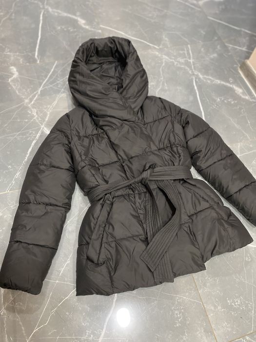 Продам пуховик,курточку