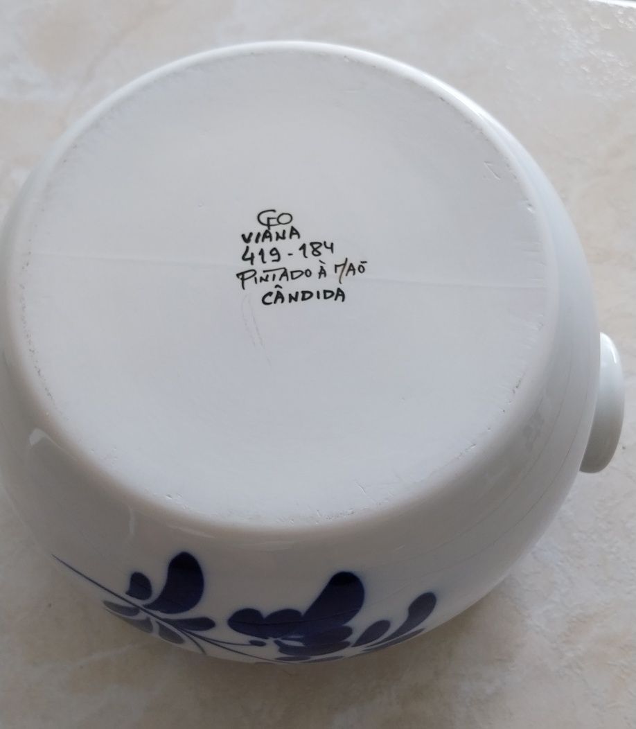 Pote de Viana do Castelo pintado à mão