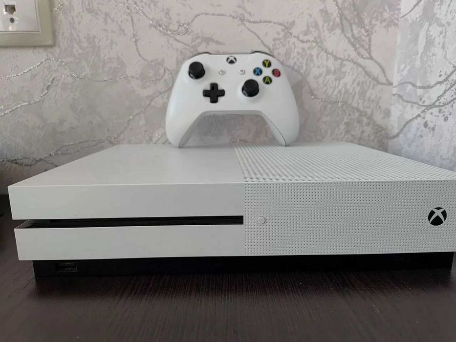 Microsoft Xbox One S 1TB | Ігри в подарунок | Повний комплек