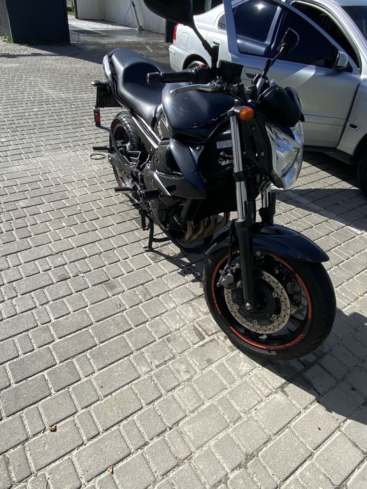 Мотоцикл Yamaha xj6 2010