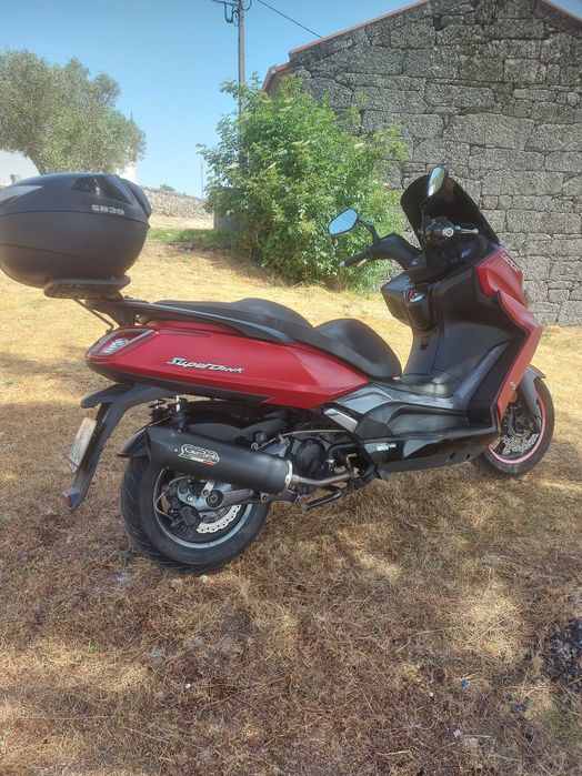 Maxi scooter kymco super dink 125cc com equipamento