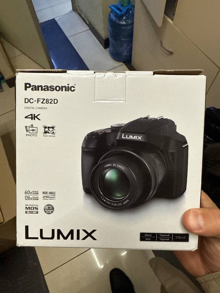 Panasonic DC-FZ82D