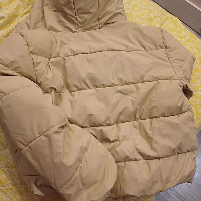 Продам куртку дівчачу