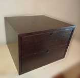 Mesa de cabeceira.
