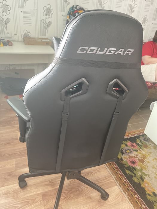 Продам кресло cougar fusion s black
