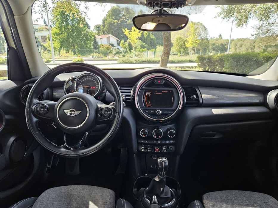 MINI COOPER D FULL EXTRAS EXCELENTE ESTADO IMPECÁVEL COMO NOVO