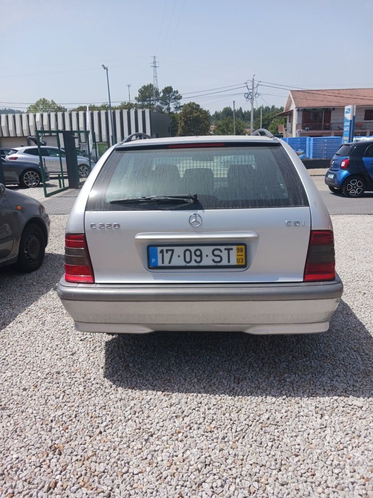 Mercedes c220d clássic