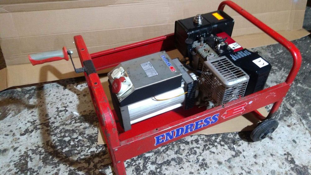 Agregat prądotwórczy endress 220 i 400 V siła