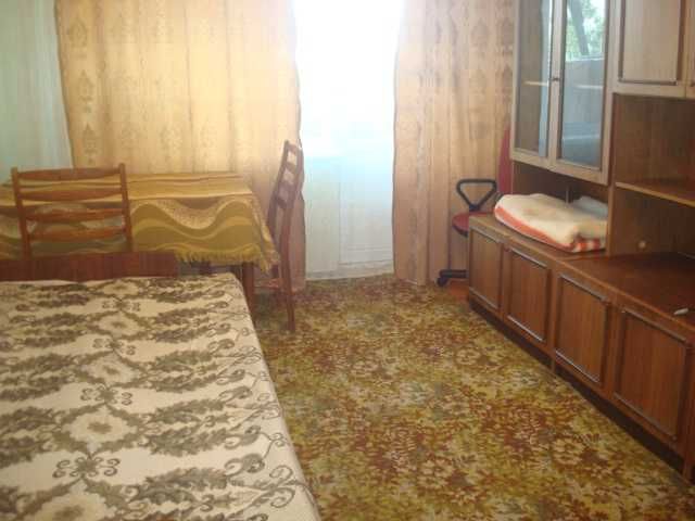 Аренда метро Харьковская! Харьковское шоссе 21/1 , хорошая 1 комнат