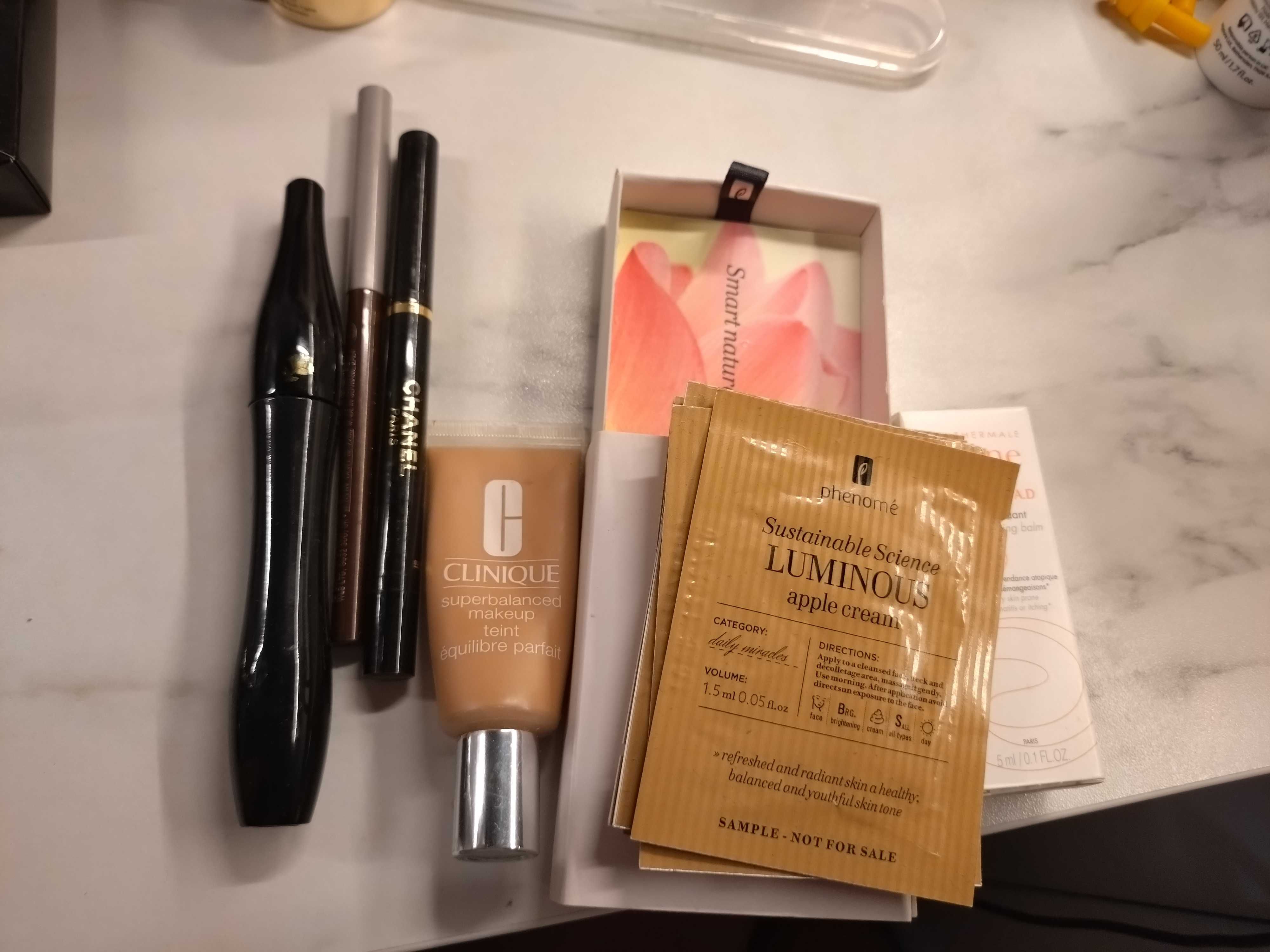 Eyeliner Chanel i rrszta