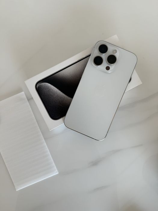iPhone 15 Pro 128 GB – stan idealny White Titanium (biały tytan)