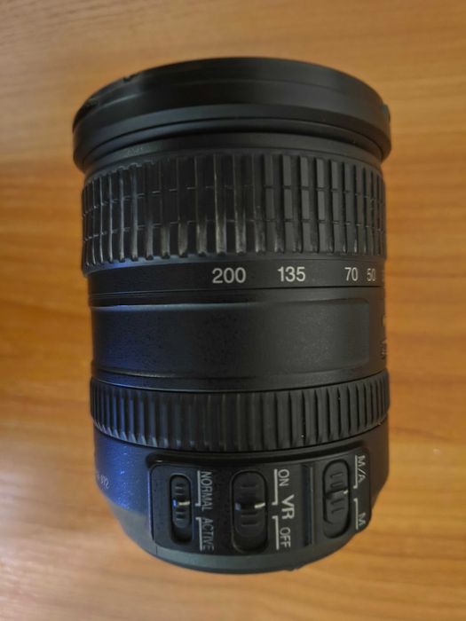 Об’єктив Nikon 18-200mm f/3.5-5.6G ED AF-S DX VR Nikkor