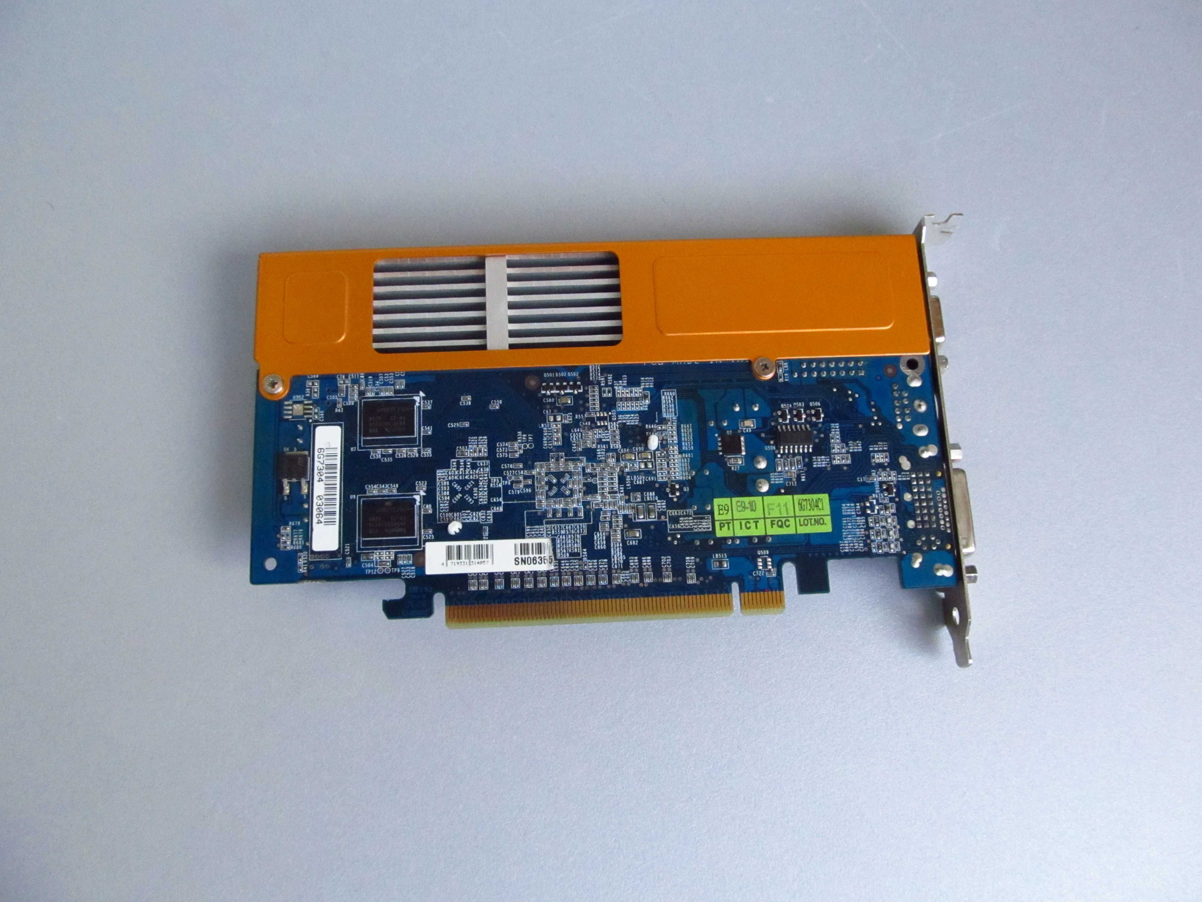 Видеокарта GIGABYTE GeForce 7300 с дефектом