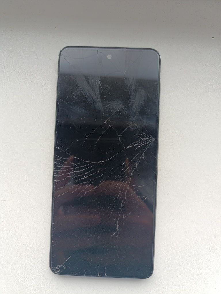 Telefon tecno spark 10pro