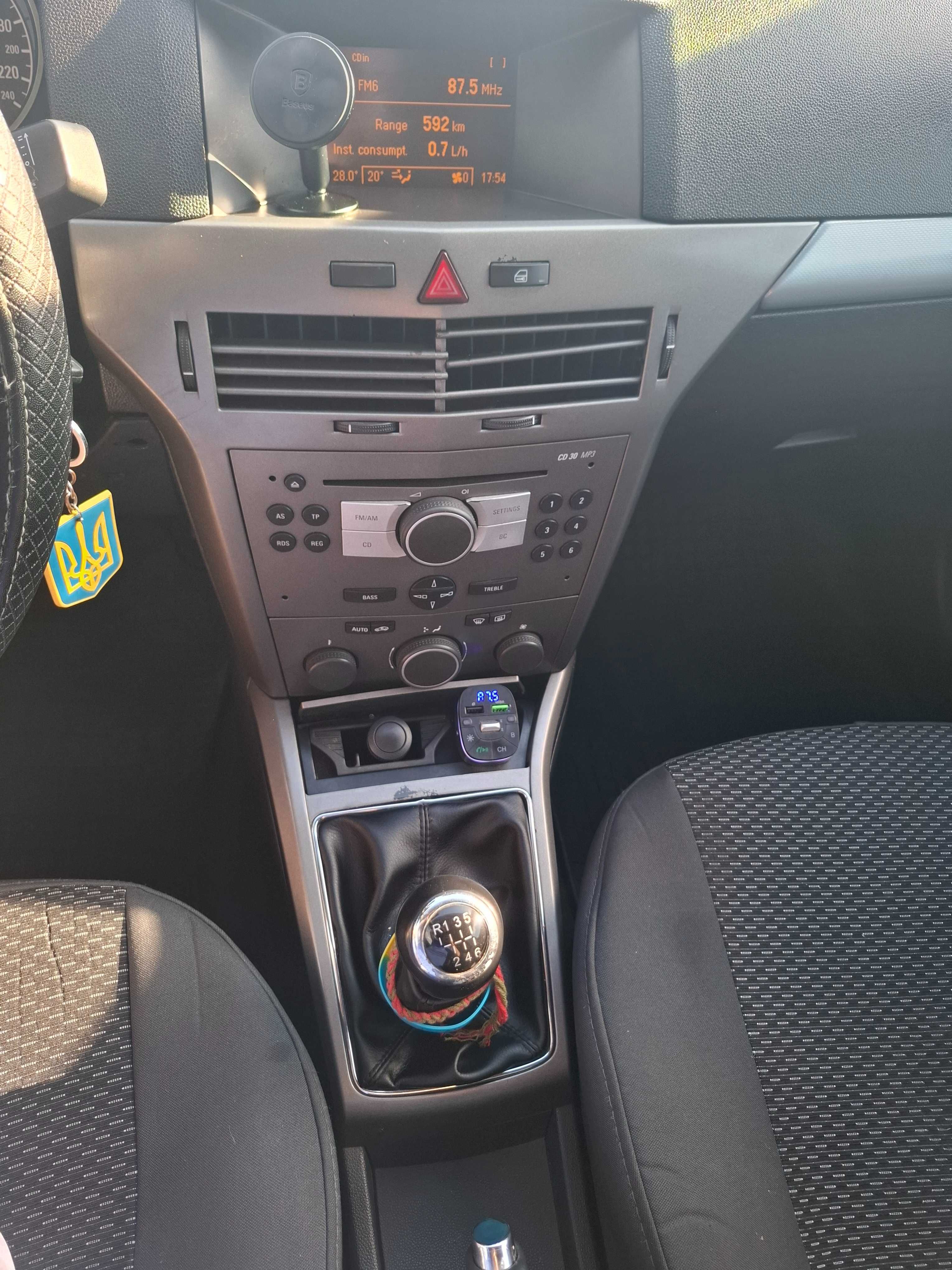 Opel Astra H універсал