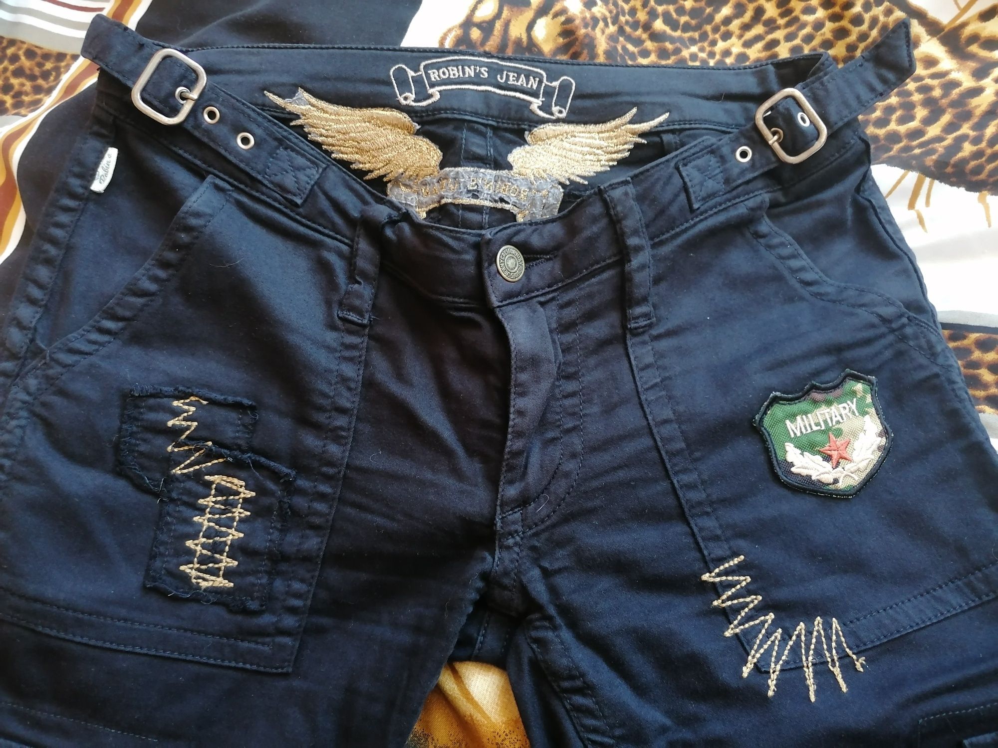 Spodnie damskie firmy Robins Jean militarny pant