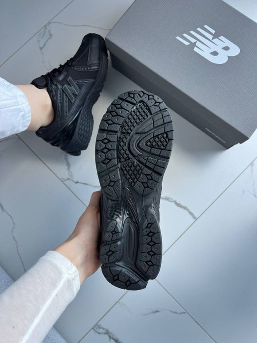 New Balance 1906R Triple Black Gore-Tex Cordura