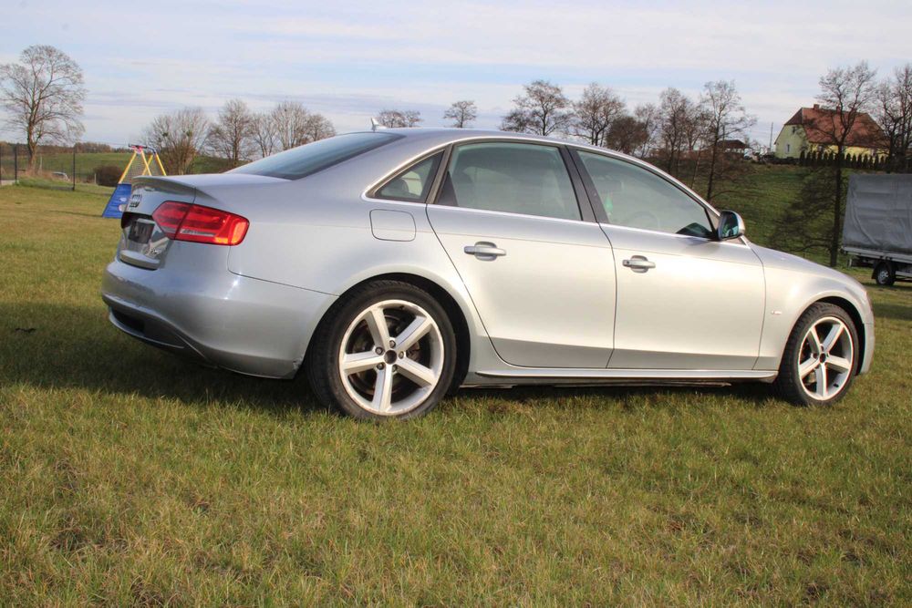 Audi A4 B8 * Sedan * 2009r. * 203.816mil * 2.0 TDI * 2x SLINE * ANGLIK