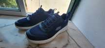 Sapatilhas Skechers como novas
