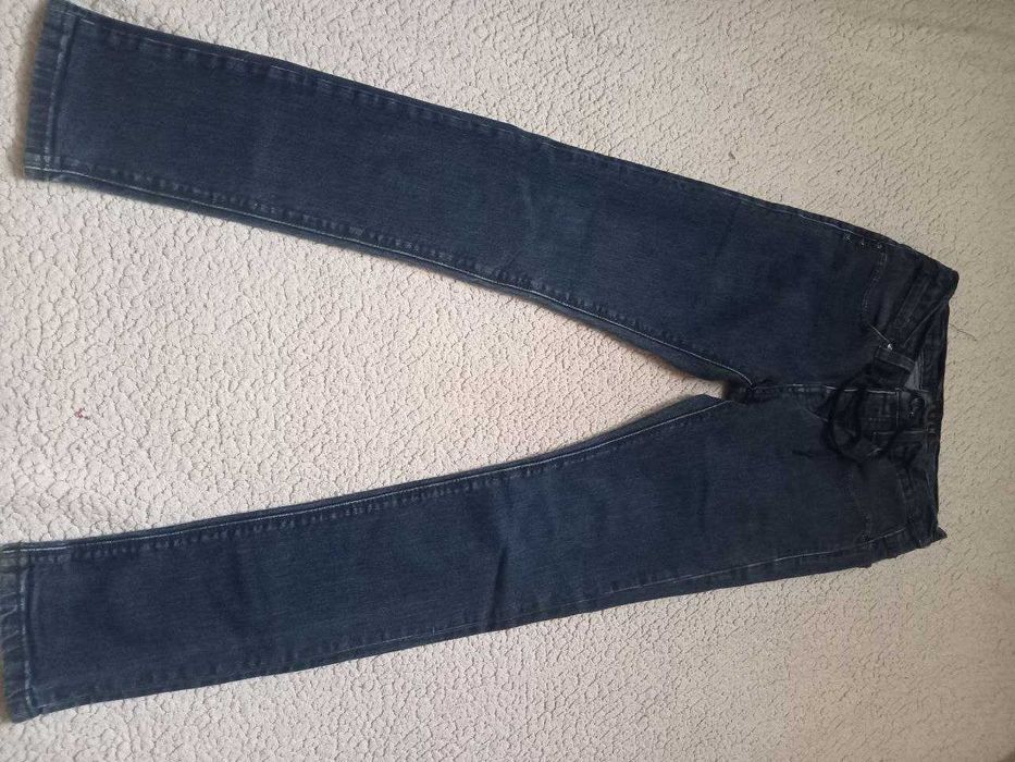 Продам джинси 28 ро