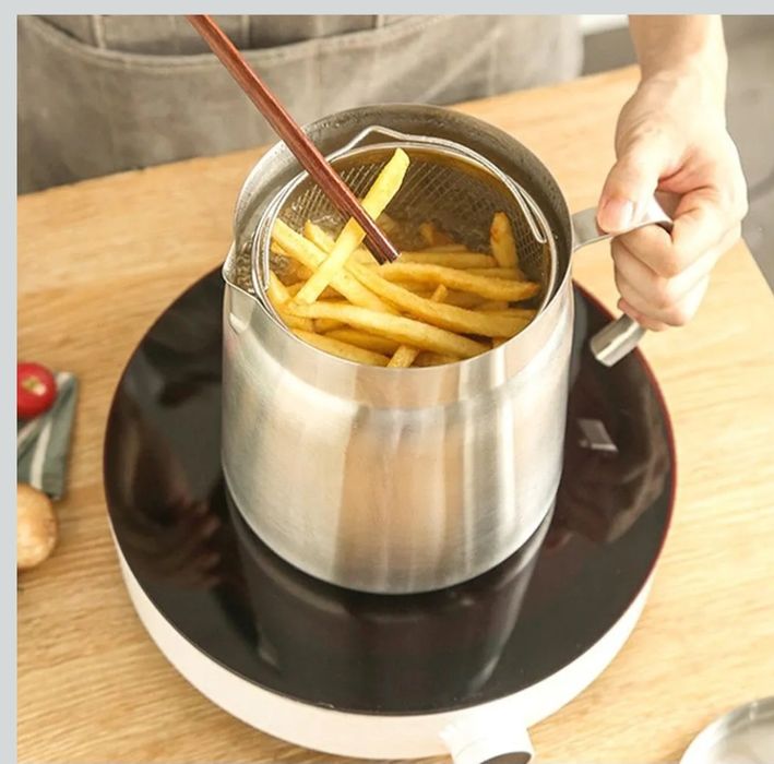 Nowa frytownica / garnek / pojemnik na tłuszcz / sitko / 2L / A2442!