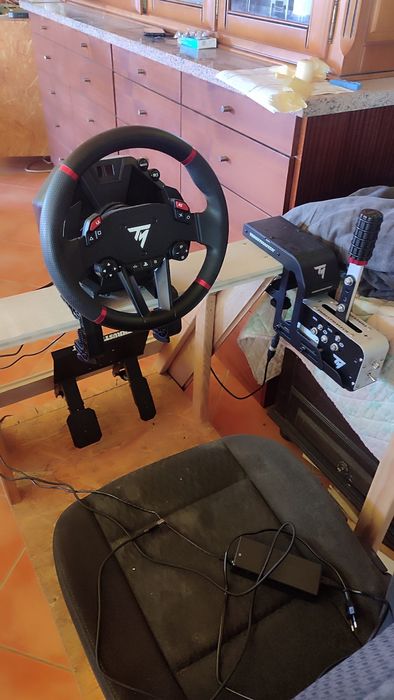 Volante Thurstmaster T598 + Handbranke TSS