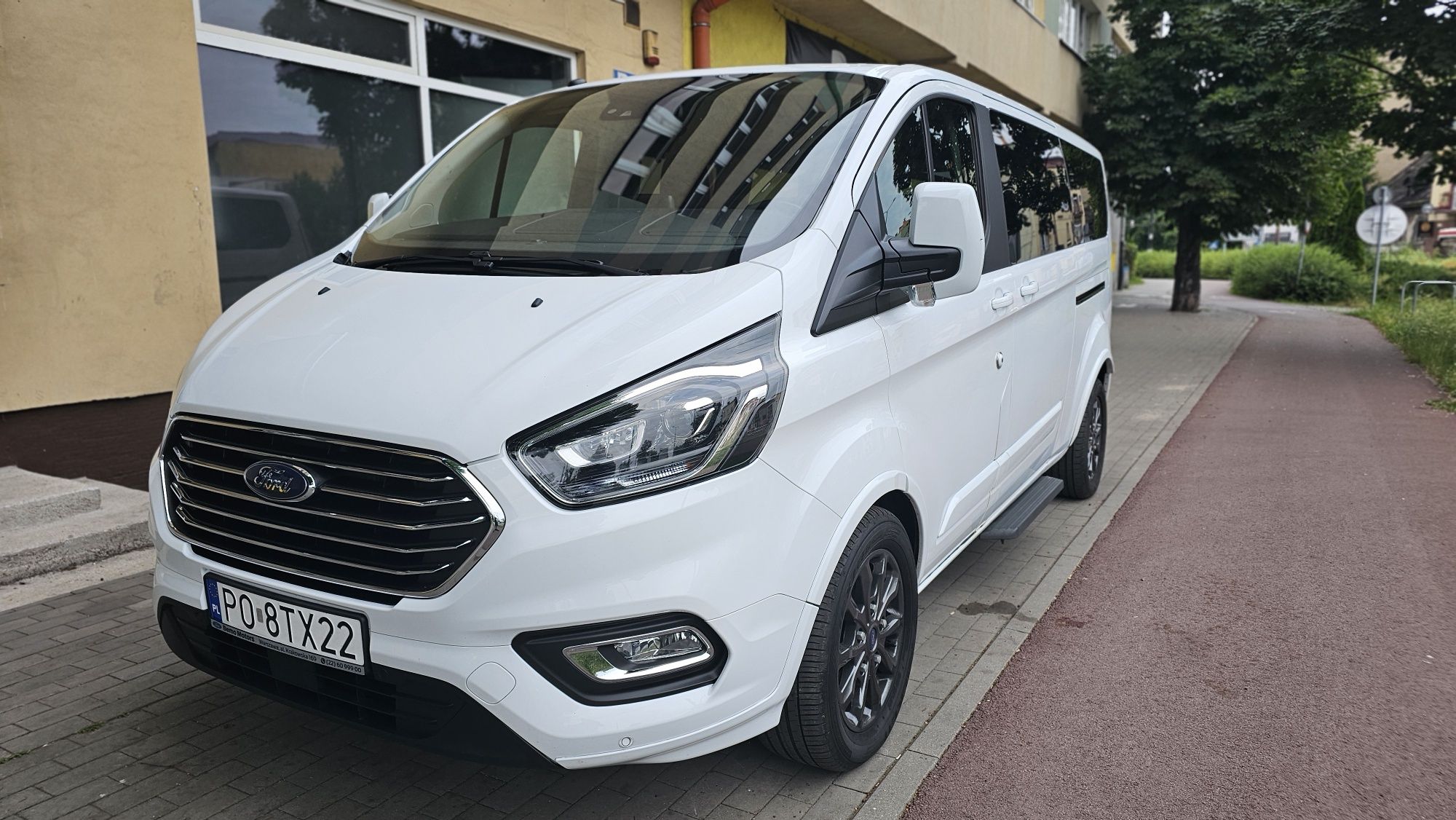 Wynajmę Ford Turneo Custom  | 8 osób 170km automat acc kamerą cofania