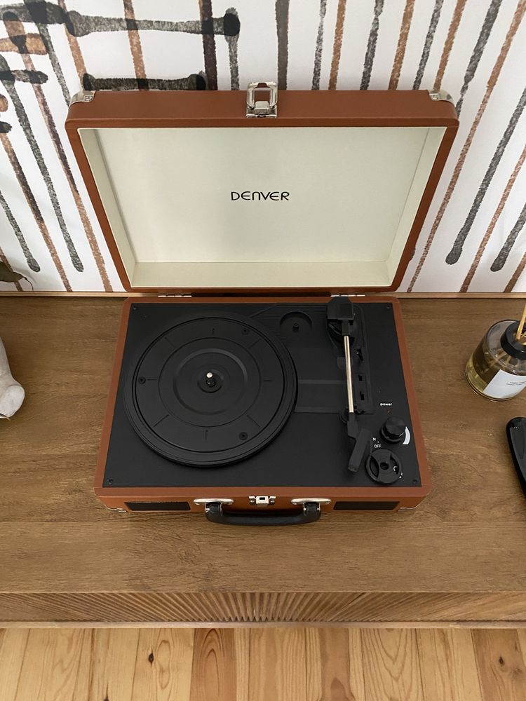 Gira-Discos Denver VPL-120 Castanho