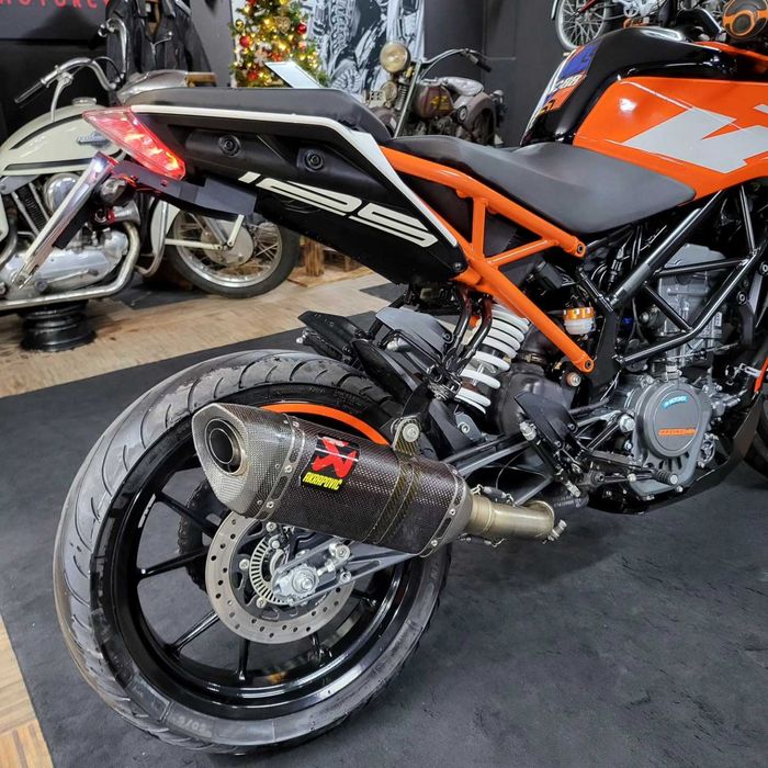 KTM Duke 125 edição M.Oliveira #88 2020