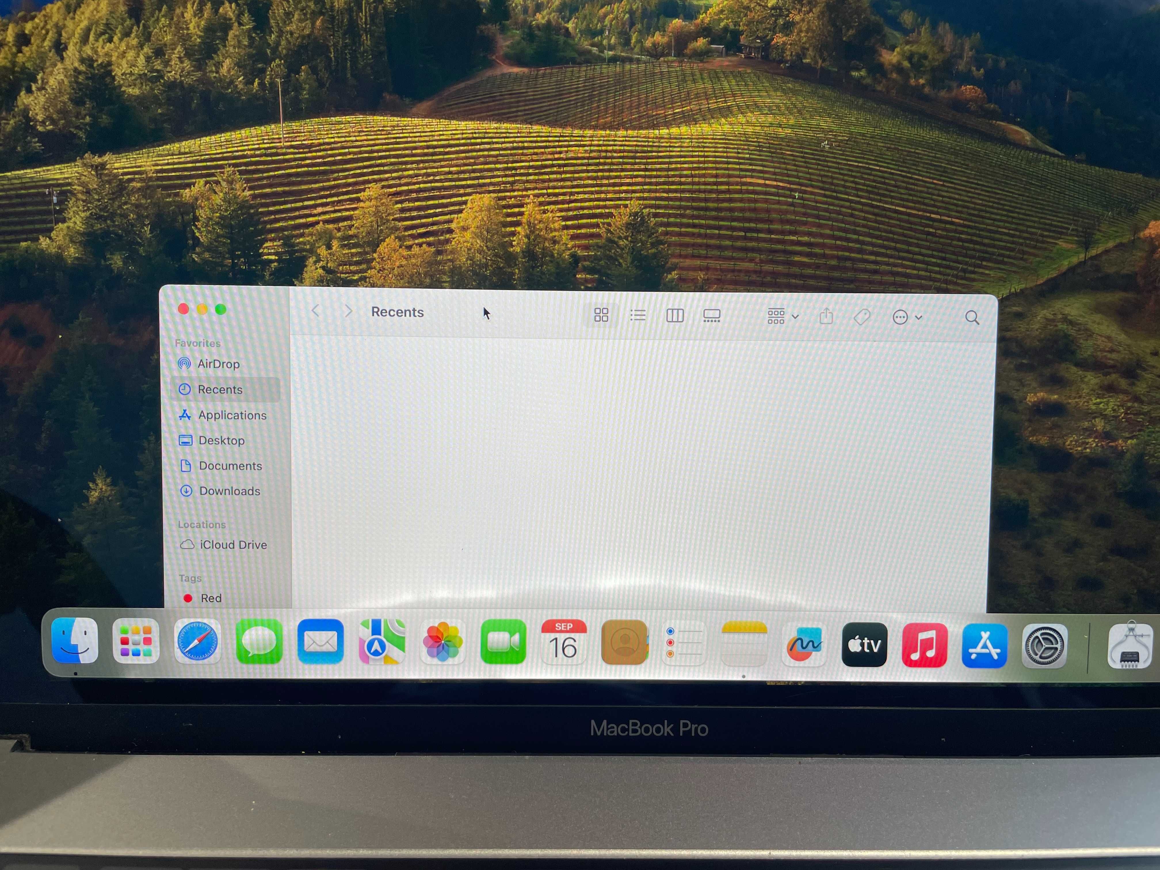 MacBook pro 15 2018 i7 2.2ghz 16/256gb pro 555x 4gb