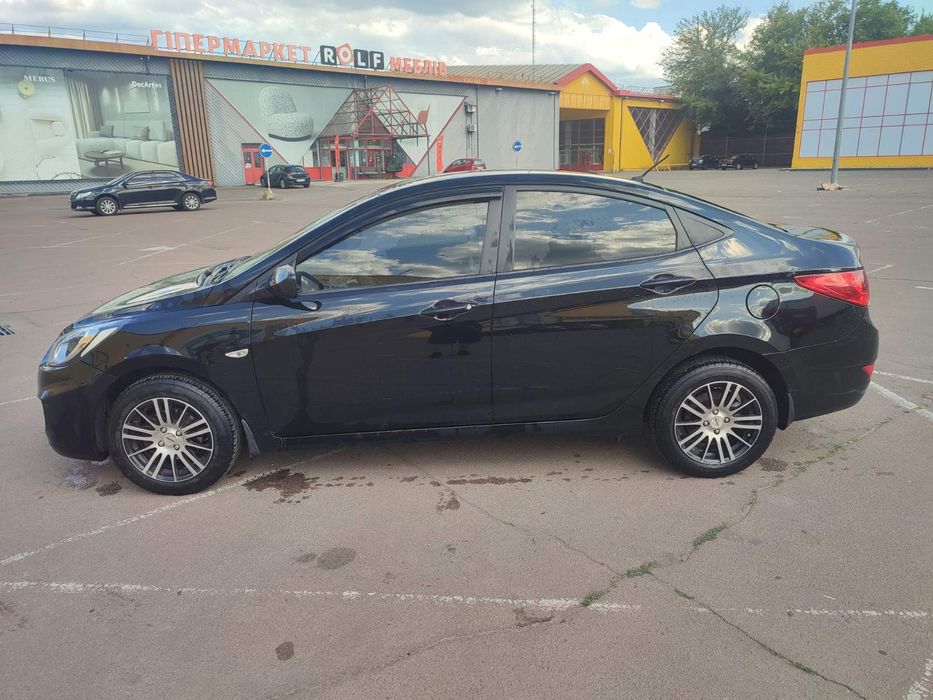 Hyundai Accent IV