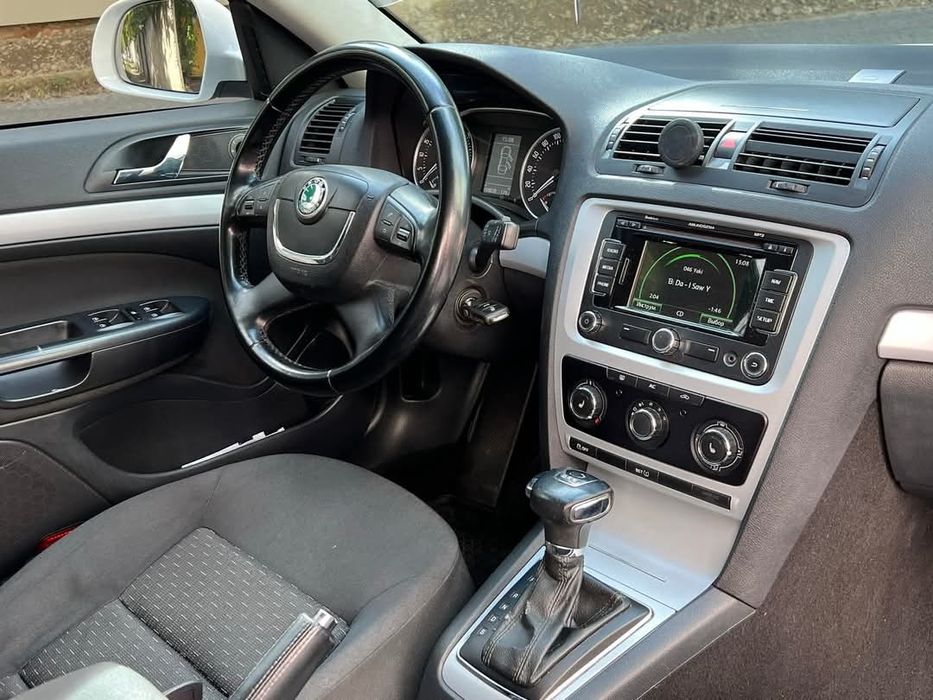 Skoda Octavia 2011 1.6 дизель автомат