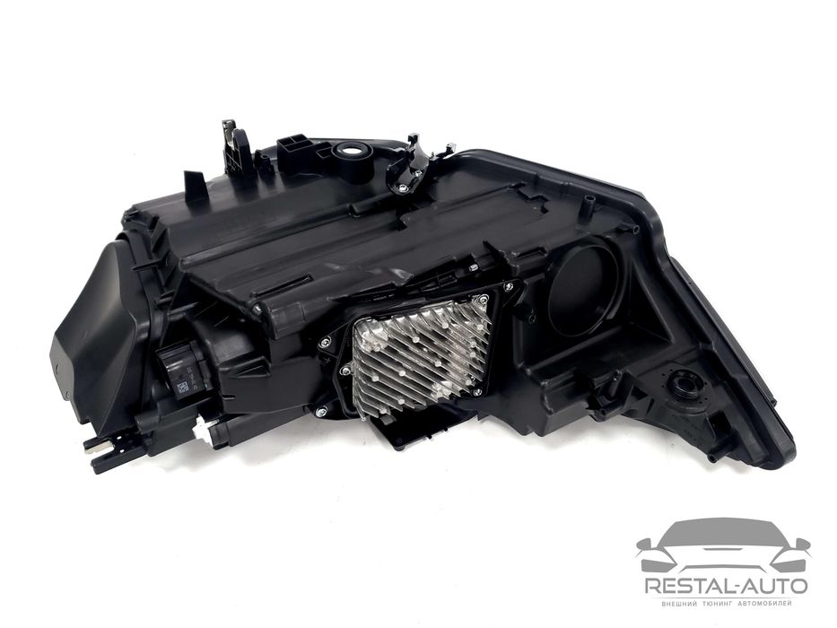 Передние Full LED фары Audi A6 C8 2018-2022 года оптика