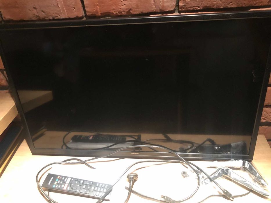 Hitachi 32HAE4250 Smart TV 32 cale