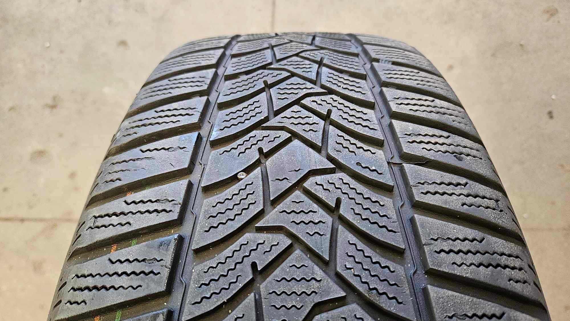 4x 205/60R16 96H XL Dunlop Winter Sport 5 / 2x 6,5mm; 2x 5-4mm /6/