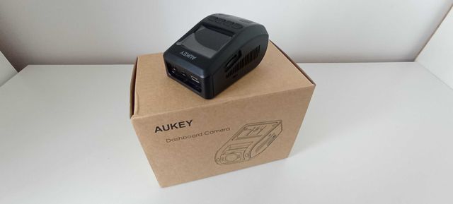 AUKEY kamera samochodowa 1080p